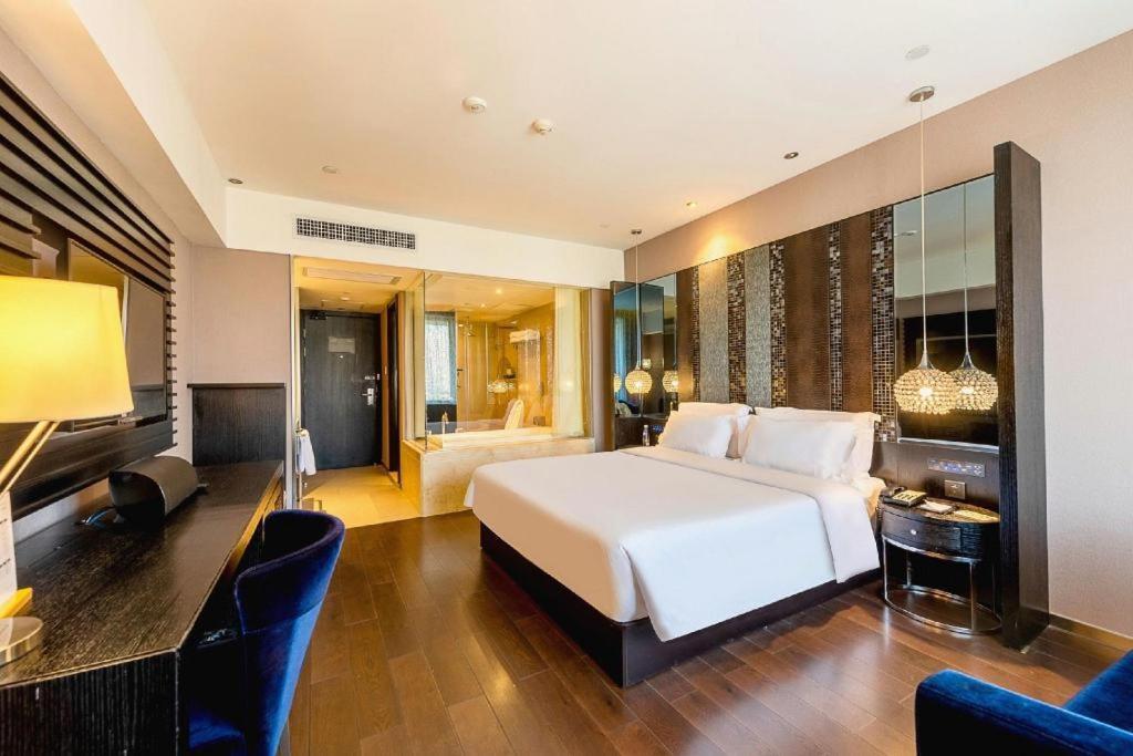 Crystal Orange Hotel Guangzhou Taojin Branch Exterior photo